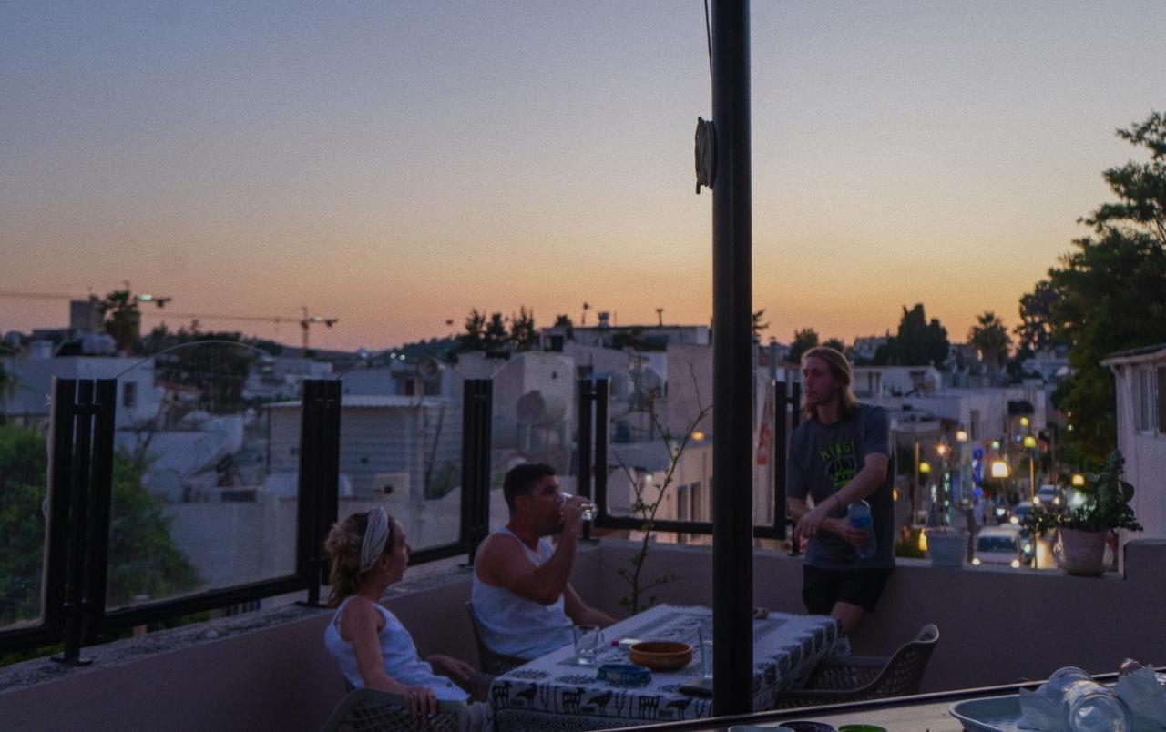 La Luna Hostel Бодрум Экстерьер фото