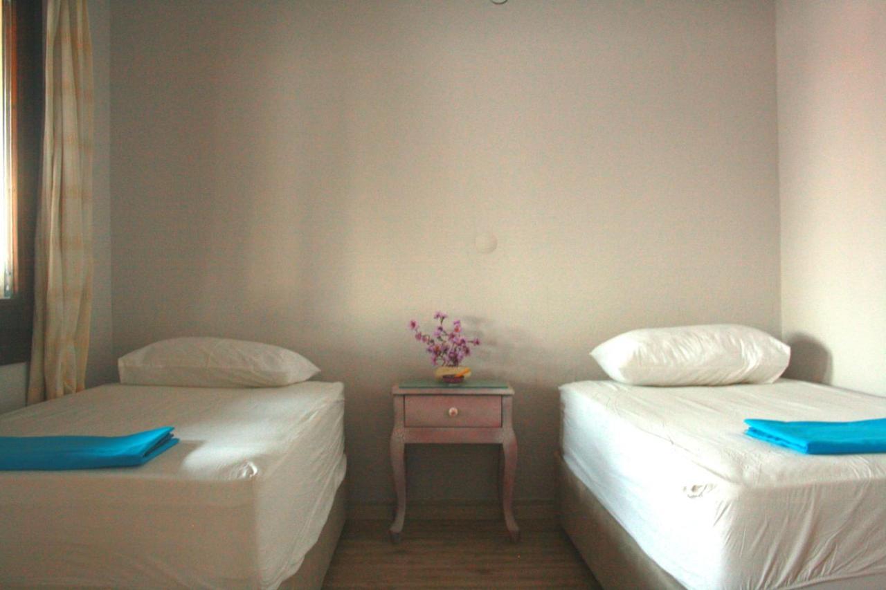 La Luna Hostel Бодрум Экстерьер фото