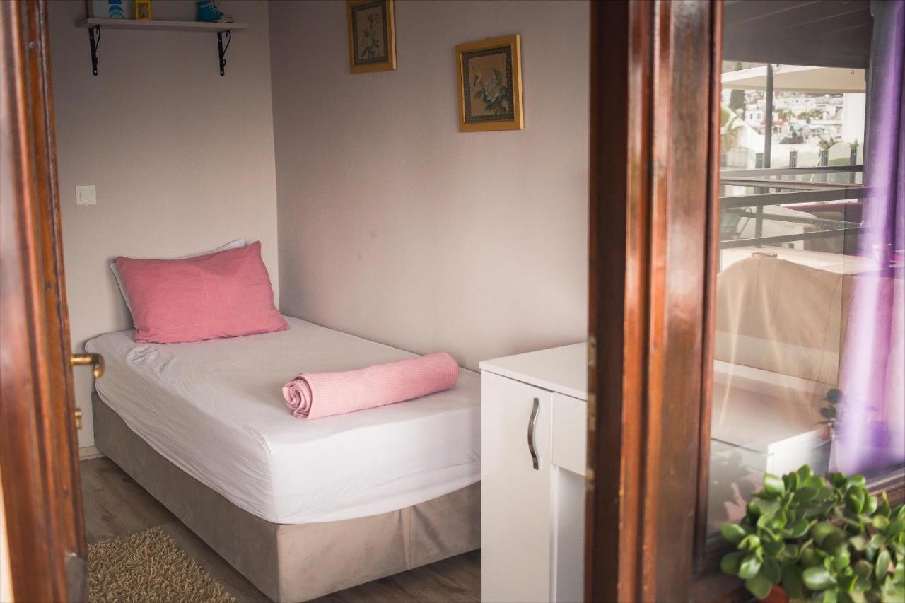 La Luna Hostel Бодрум Экстерьер фото