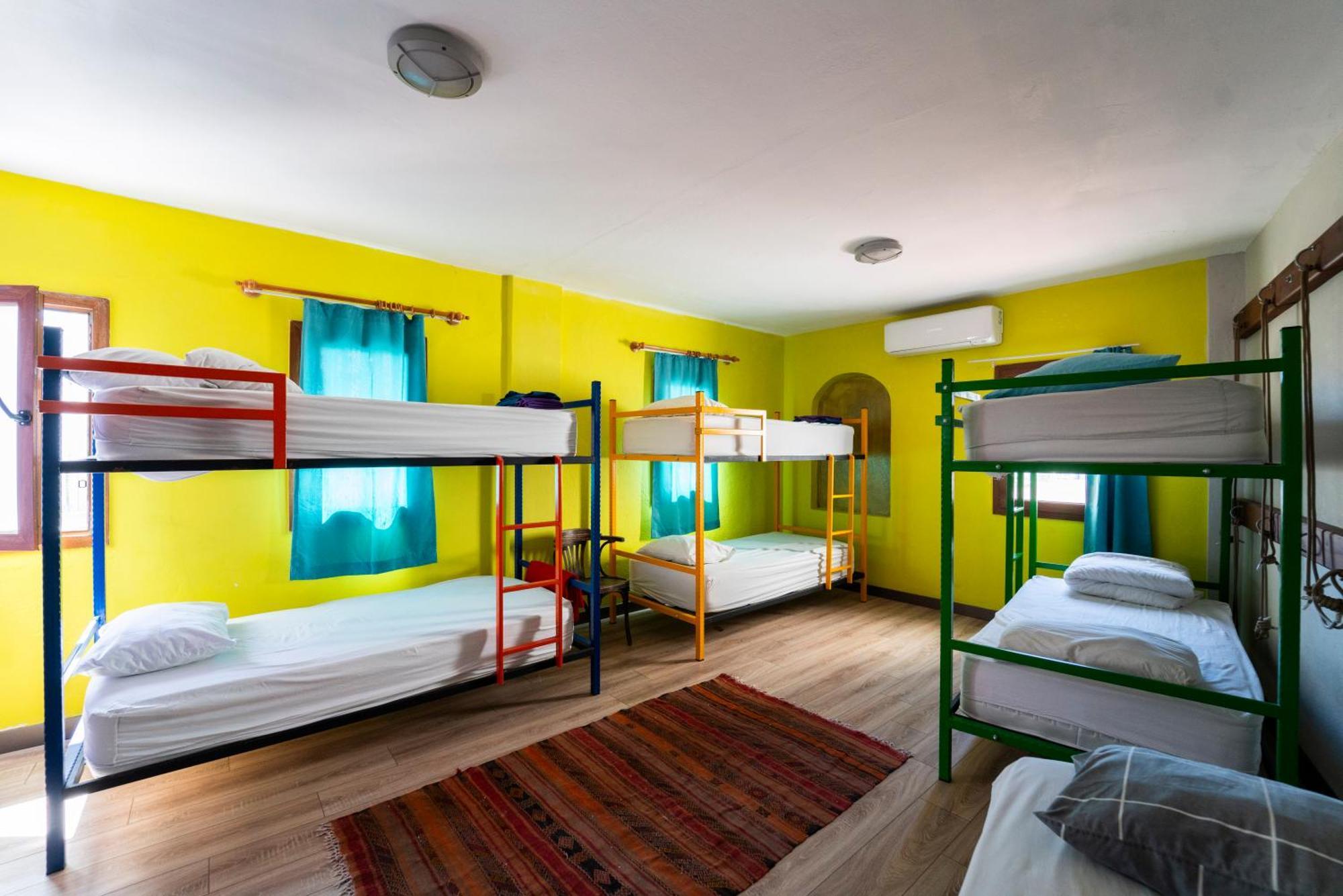 La Luna Hostel Бодрум Экстерьер фото