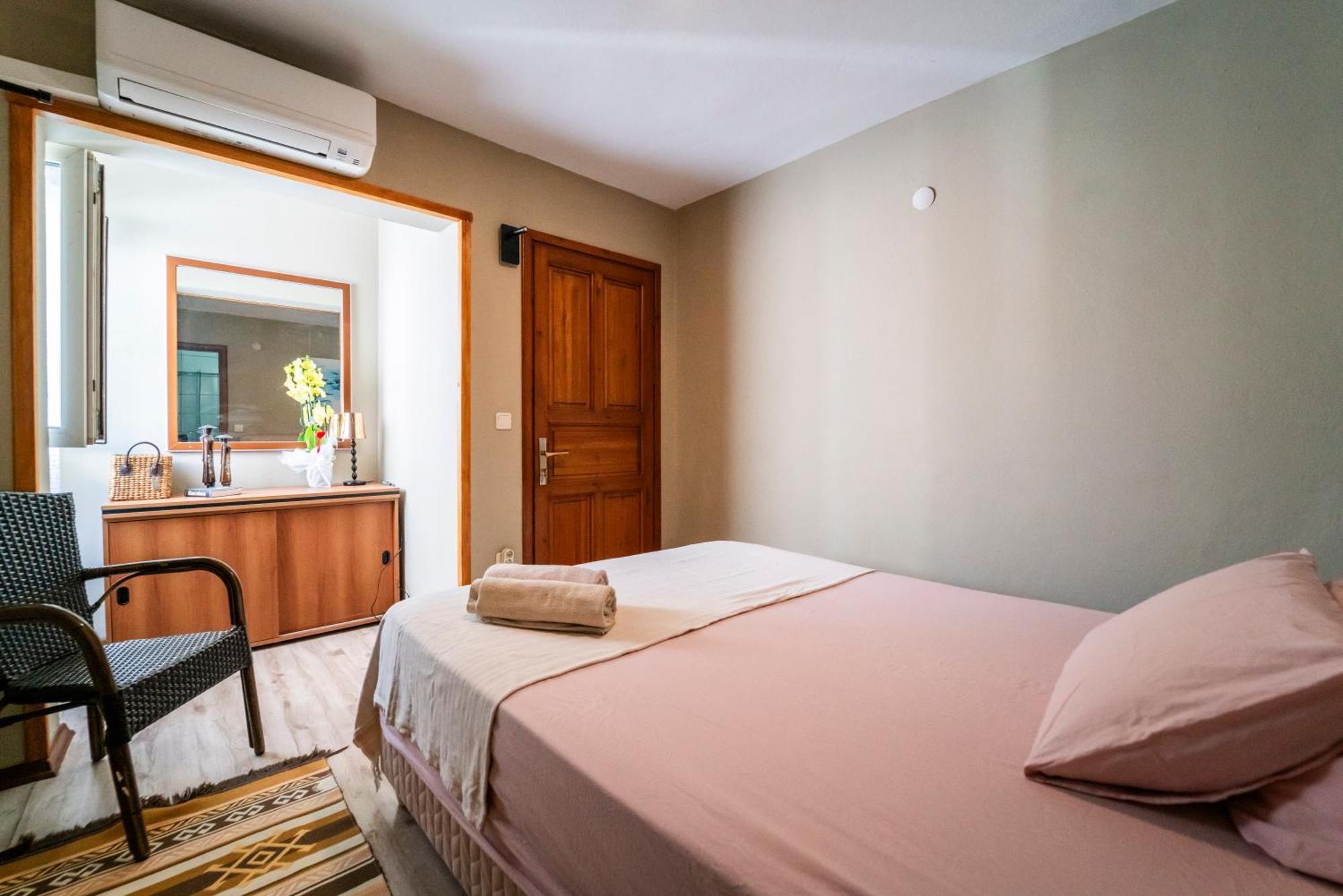 La Luna Hostel Бодрум Экстерьер фото